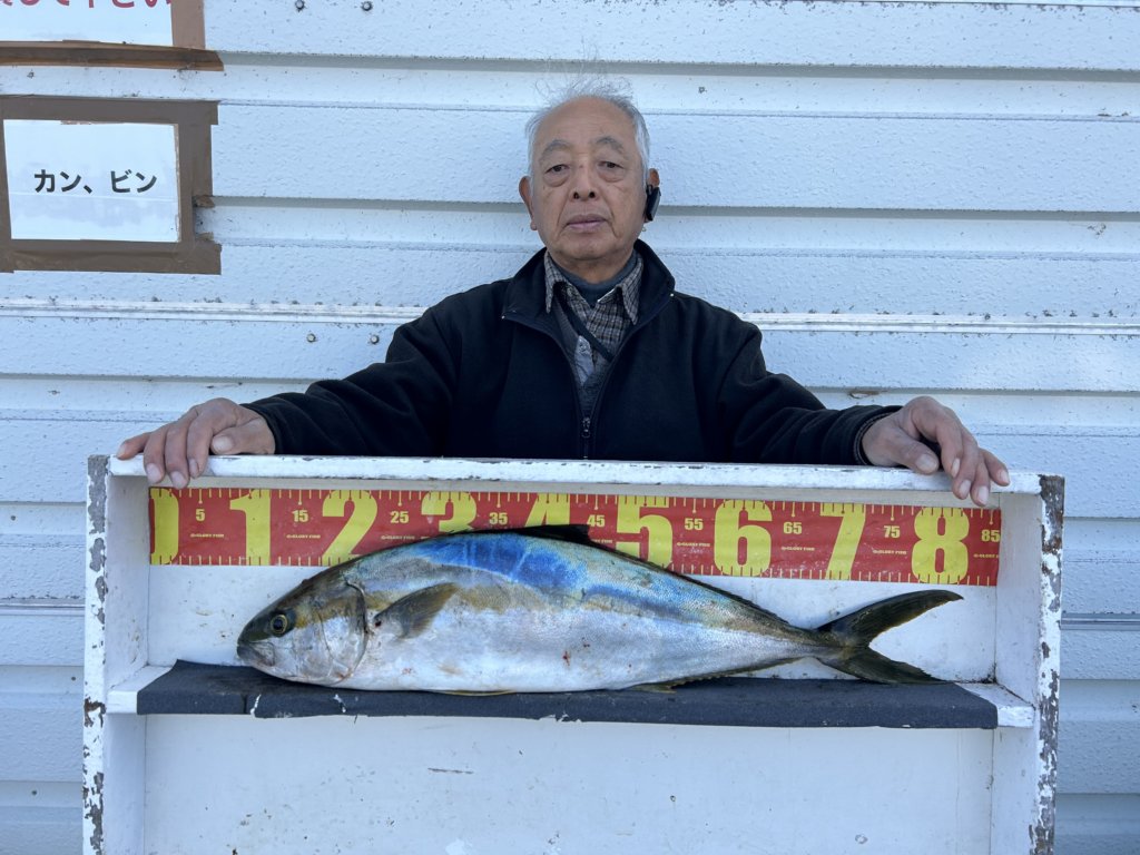 山陰 浜田港 渡船 金時丸 2025年11月27日 波止 釣果報告1