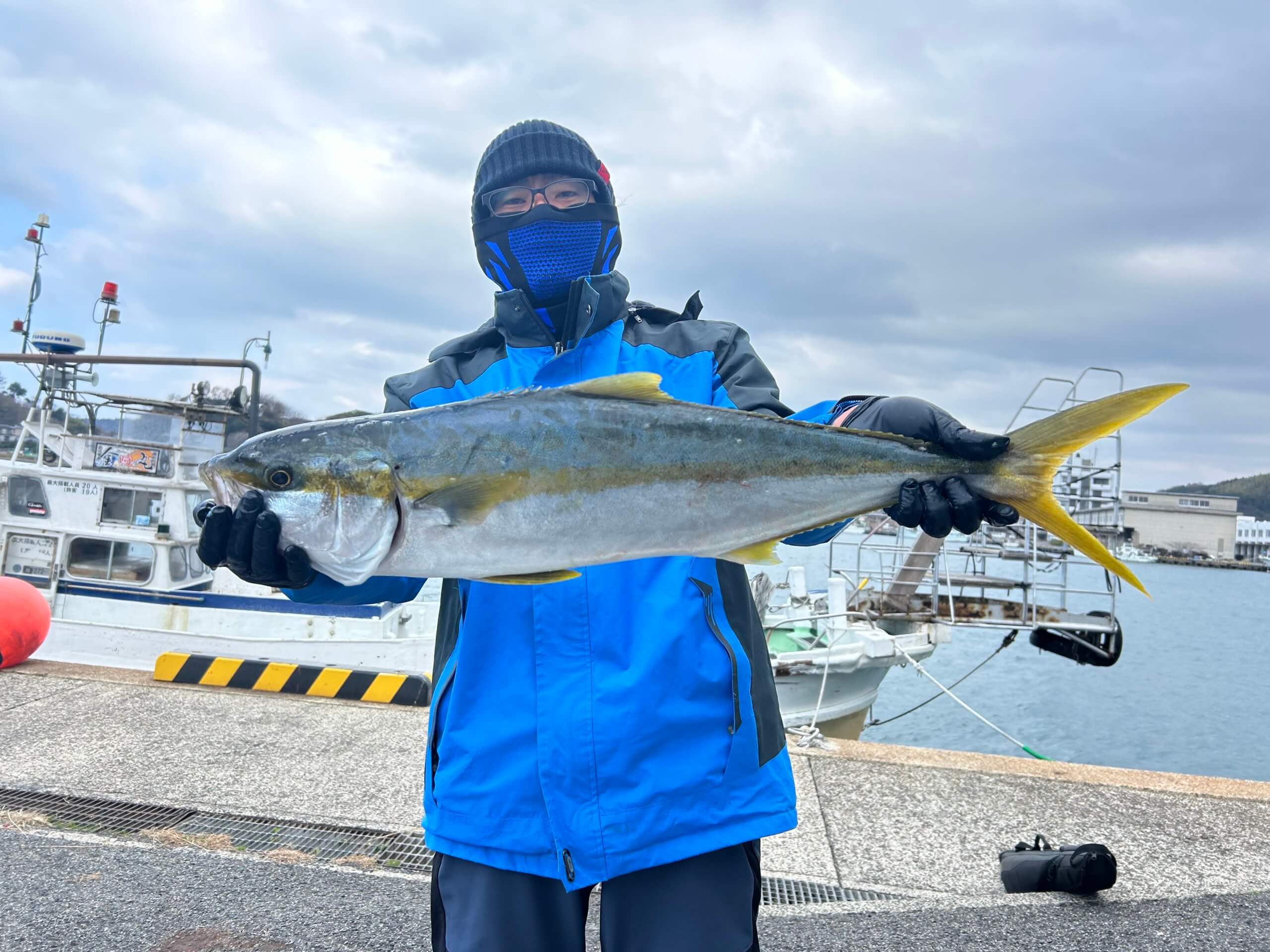 山陰 浜田港 渡船 金時丸 2025年12月16日 波止 釣果報告1
